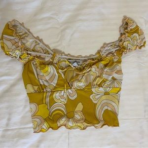 Women’s Urban Outfitters Tank Top. Size Medium, Yellow and White